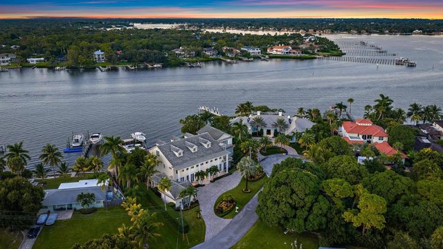 18137 Palm Point Drive, Jupiter, FL 33458