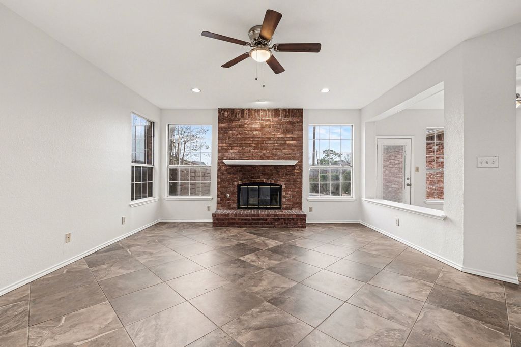 2829 Panorama Drive, Carrollton, TX 75007 — photo 5