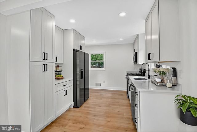 2211 VERMONT AVE, Landover, MD 20785