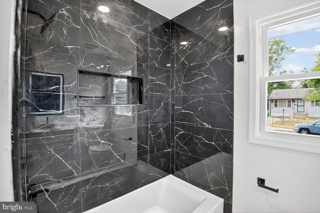 2211 VERMONT AVE, Landover, MD 20785