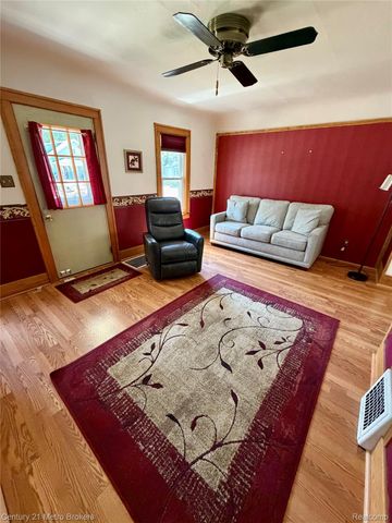 2734 Brown Street, Flint, MI 48503