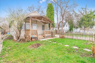 4924 Pleasant Grove Road, Lansing, MI 48910