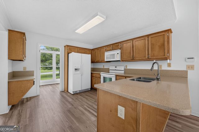 155 Noble Forest Drive, Fayetteville, GA 30215