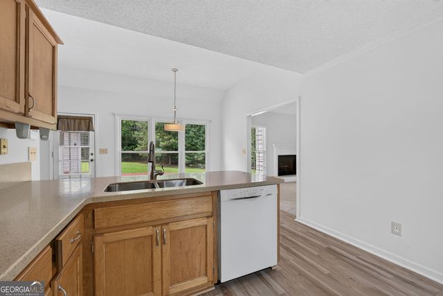 155 Noble Forest Drive, Fayetteville, GA 30215