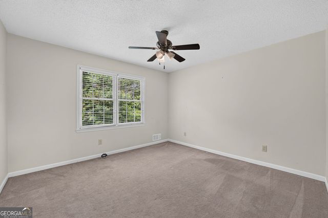 155 Noble Forest Drive, Fayetteville, GA 30215