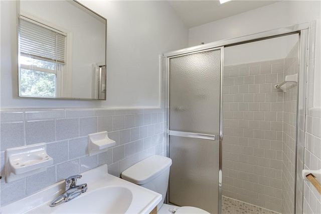 398 Lockridge Lane, Lawrenceville, GA 30046