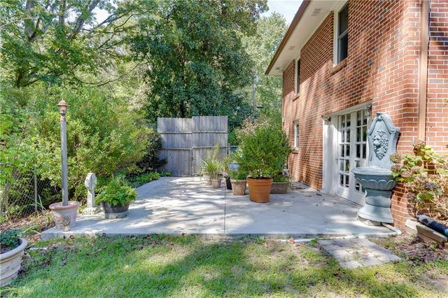 398 Lockridge Lane, Lawrenceville, GA 30046