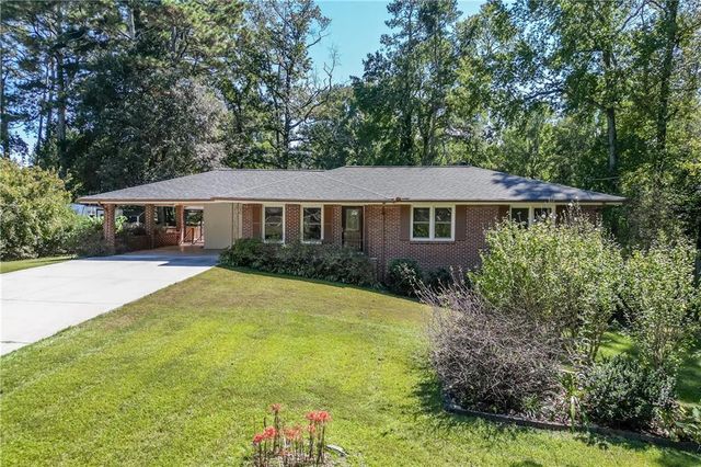 398 Lockridge Lane, Lawrenceville, GA 30046