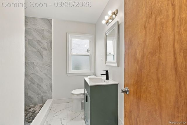 1714 Harwood Avenue, Royal Oak, MI 48067