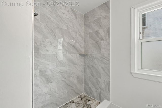 1714 Harwood Avenue, Royal Oak, MI 48067