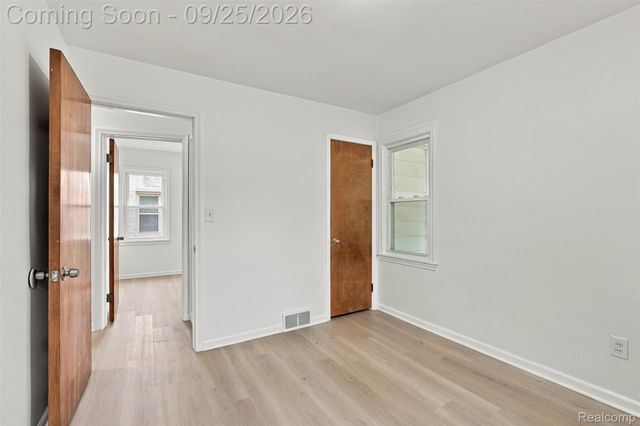 1714 Harwood Avenue, Royal Oak, MI 48067