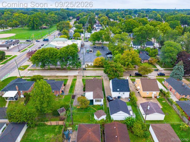 1714 Harwood Avenue, Royal Oak, MI 48067