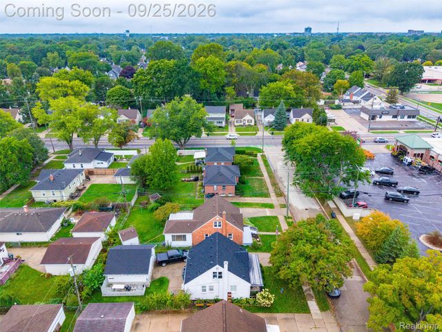 1714 Harwood Avenue, Royal Oak, MI 48067