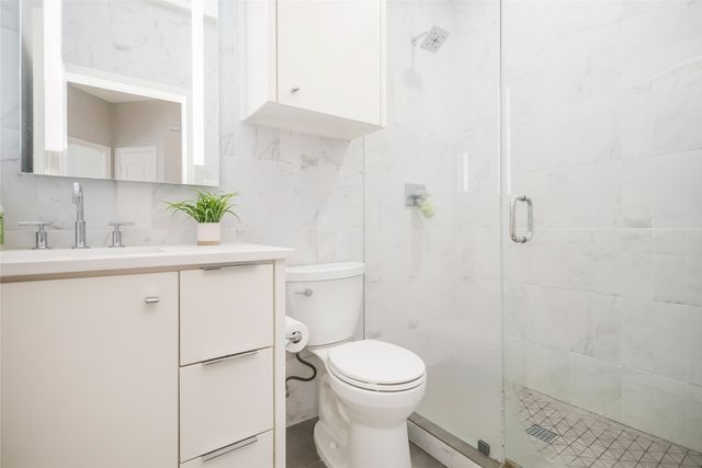 5760 Robbie Road, Plano, TX 75024