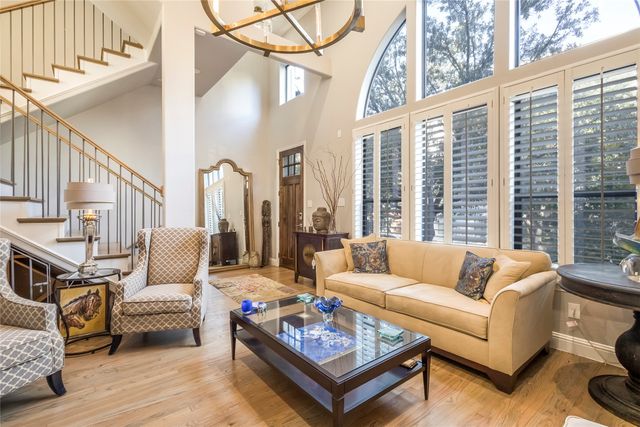 5760 Robbie Road, Plano, TX 75024