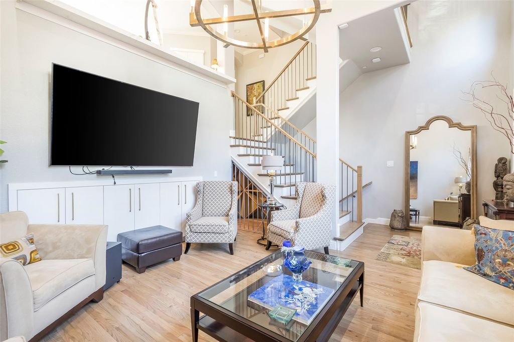 5760 Robbie Road, Plano, TX 75024