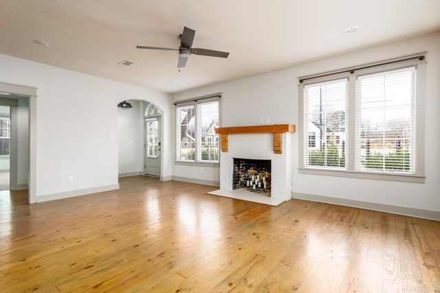 846 Donaghey, Conway, AR 72034