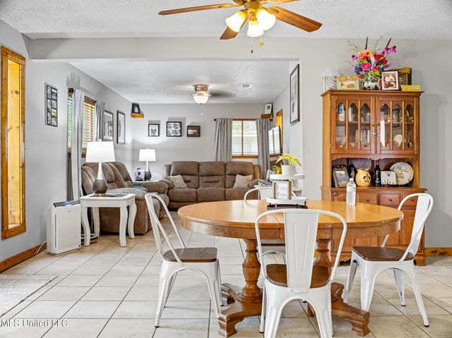 2606 Hickman Avenue, Picayune, MS 39466