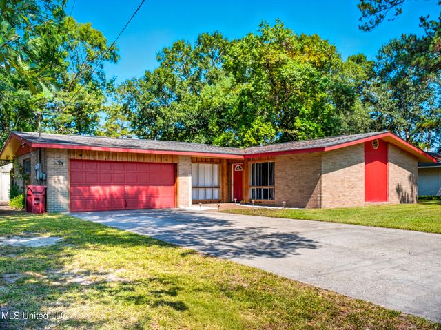 2606 Hickman Avenue, Picayune, MS 39466