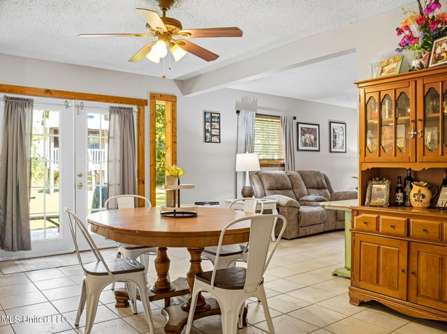 2606 Hickman Avenue, Picayune, MS 39466