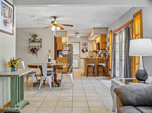 2606 Hickman Avenue, Picayune, MS 39466