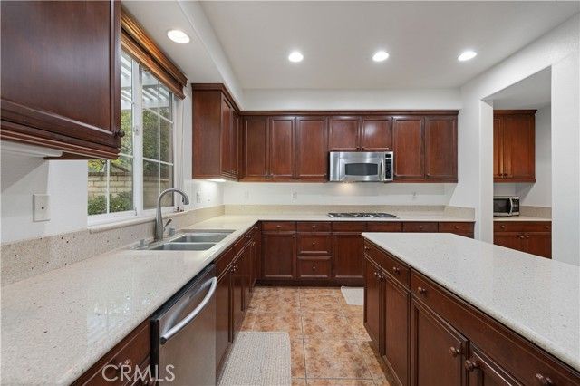 26821 Peppertree Drive, Valencia (santa Clarita), CA 91381