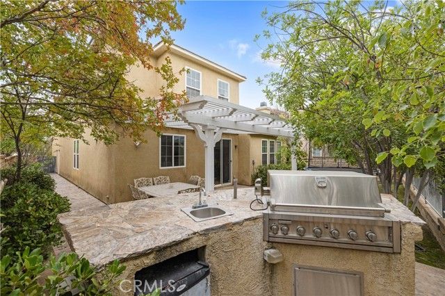 26821 Peppertree Drive, Valencia (santa Clarita), CA 91381