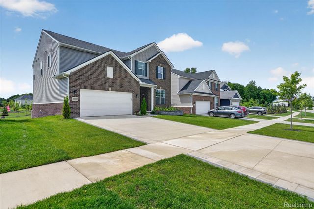 20983 Calabrese Drive, Lyon Charter Township, MI 48178