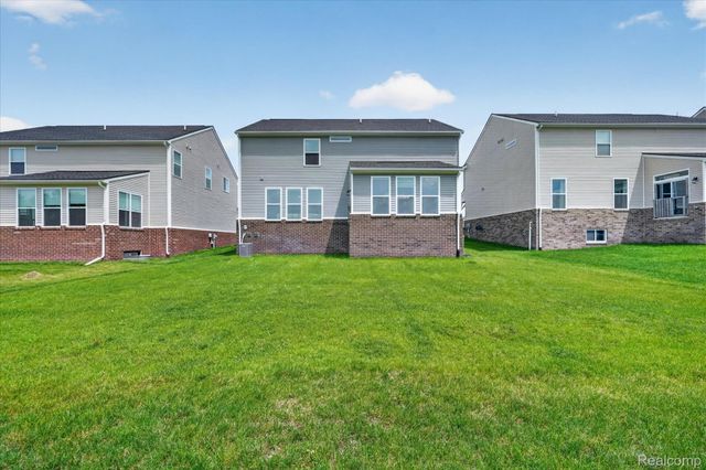 20983 Calabrese Drive, Lyon Charter Township, MI 48178