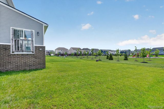 20983 Calabrese Drive, Lyon Charter Township, MI 48178
