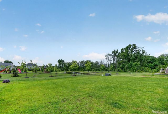 20983 Calabrese Drive, Lyon Charter Township, MI 48178
