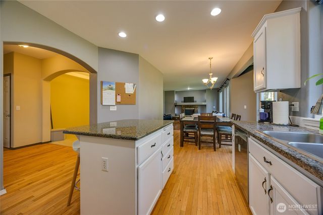 18623 87th Avenue Ct E, Puyallup, WA 98375