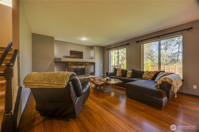 18623 87th Avenue Ct E, Puyallup, WA 98375