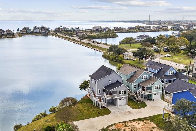 1218 1st Street, Seabrook, TX 77586