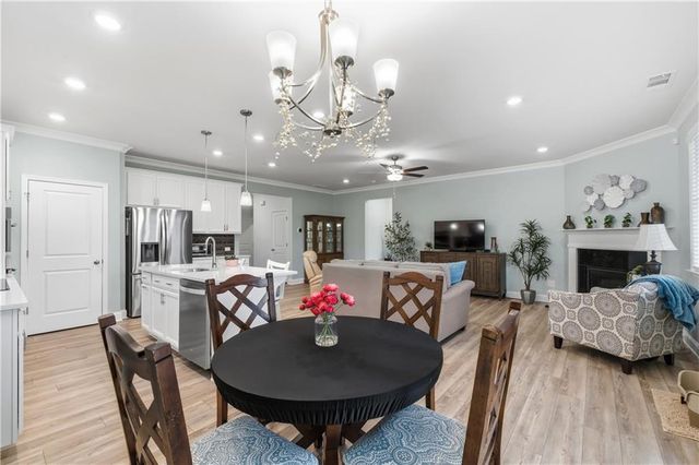 242 Hickory Bluffs Parkway, Canton, GA 30114
