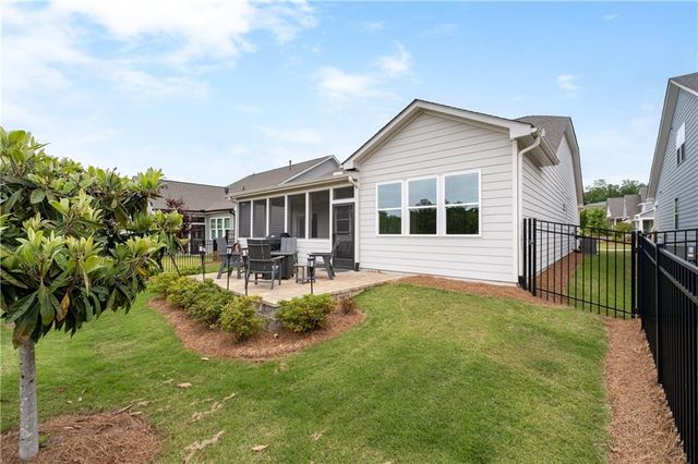 242 Hickory Bluffs Parkway, Canton, GA 30114