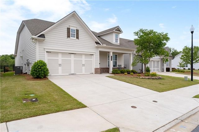 242 Hickory Bluffs Parkway, Canton, GA 30114