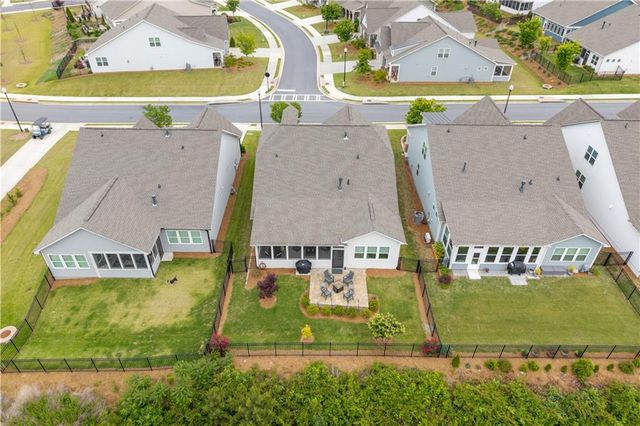 242 Hickory Bluffs Parkway, Canton, GA 30114