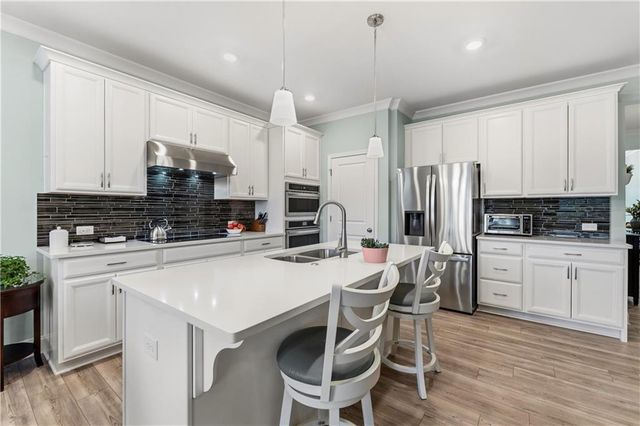 242 Hickory Bluffs Parkway, Canton, GA 30114