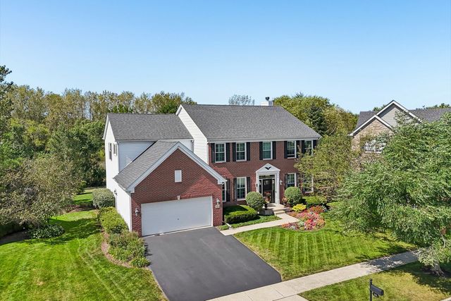 35 Oakview Court, South Elgin, IL 60177