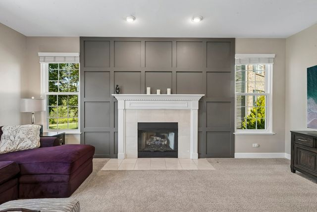 35 Oakview Court, South Elgin, IL 60177