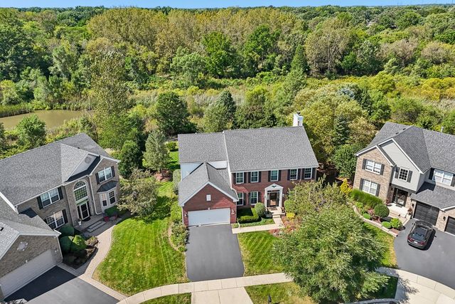 35 Oakview Court, South Elgin, IL 60177