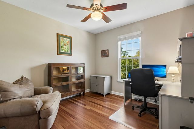 35 Oakview Court, South Elgin, IL 60177