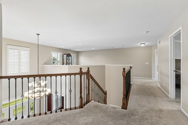 35 Oakview Court, South Elgin, IL 60177