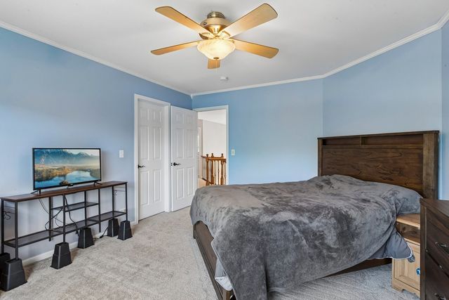 35 Oakview Court, South Elgin, IL 60177