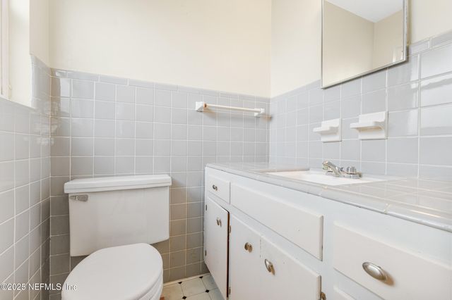 6702 HEIDI Road, Jacksonville, FL 32277