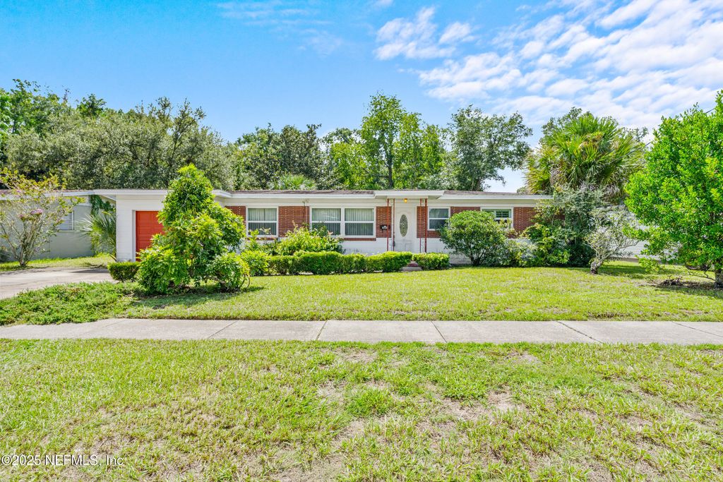 6702 HEIDI Road, Jacksonville, FL 32277