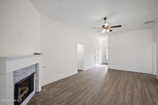 13875 Molly Madeline Lane, Olive Branch, MS 38654