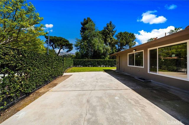 883 E Leadora, Glendora, CA 91741