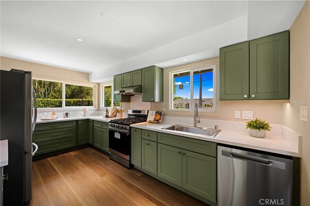 883 E Leadora, Glendora, CA 91741